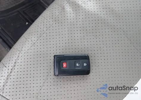 2009 Toyota Prius z USA, uszkodzony, nr VIN JTDKB20UX93466127